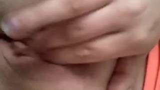 Who wants to come fuck my pussy 