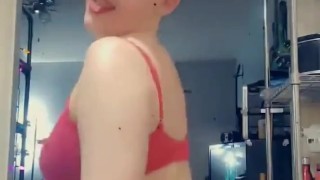 Twerking in my panties & smoking hookah