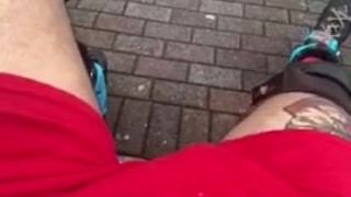 Mostrando el bulto // see my bulge 