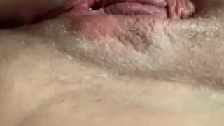 6 months pregnant- sucking on my toy and squirting 