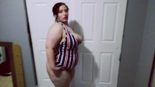 Hot bbw tries on clothes