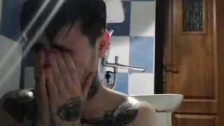 Bath SHOW GayBoy iulianloveeu from Chaturbate ^_^ Fallow me guyys!