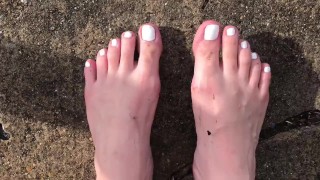 ASMR dirty wet toes in the sun