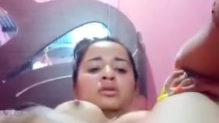 Mi prima masturbándose #1