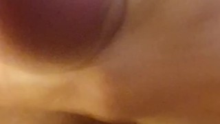 Mein Schwanz aus der Nähe gesehen, spritzt lecker