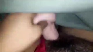 Metiendome mi juguete en la chucha