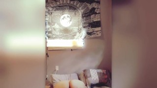  bbw spanks herself for daddy