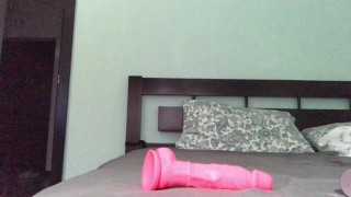 AlinaLoft и розовый дилдо