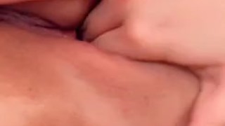 Fingering my wet pretty pussy 