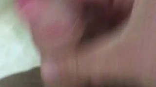 Дрочу в ванне пока никто не увидел