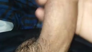 Acariciando mi verga