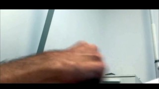 Кончил на свою соседку