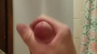 Emo twink rubs cum all over before shower
