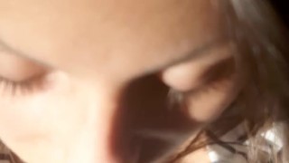 Я проиграла в карты на желание и она захотела, чтобы я её трахнула в лесу и я трахнула.