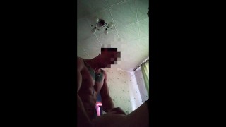 МИЛУЮ СУЧКУ ТРАХАЮТ ПОКА РОДИТЕЛЕЙ НЕТ ДОМА. СТОНЕТ ОТ БОЛЬШОГО ЧЛЕНА СТАРШЕКУРСНИКА