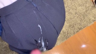 夏服OLのスカートに背後からぶっかけ cum onto office skirt