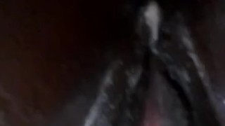 Mi novia me manda video masturbándose dice que extraña mi verga