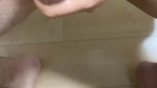 日本人男性の朝のオナニー 