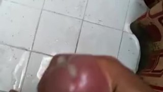 Mi cuñado me manda video que rica su verga llena de lechera 