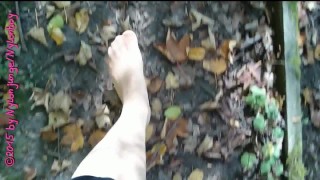 Waldspaziergang - Teil 2 ** Ohne Sportschuhe **