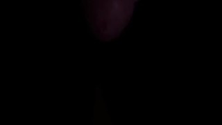 Молодой Хозяин дрочит ствол для чмошников