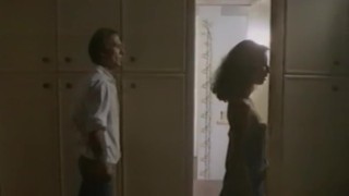 Erotico anni 70 scopata da dietro con irruenza