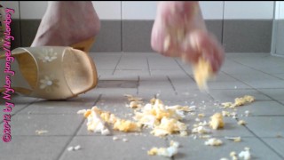 Zertreten: Hart Gekochtes EI (Crushing)
