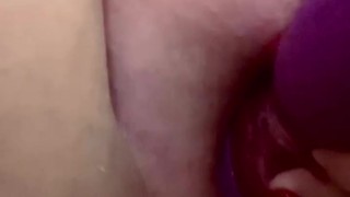 Fat pussy squirts