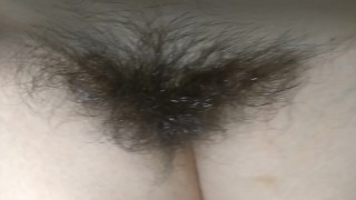 Hairy Pussy Front View: Camgirl Has a Tiny Asshole Fart Through Pubic Hair