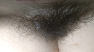 Hairy Pussy Front View: Camgirl Has a Tiny Asshole Fart Through Pubic Hair