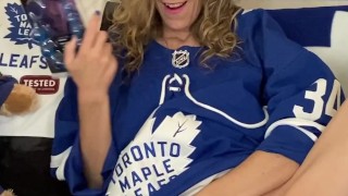 HOCKEYS BACK!!!!!!!!