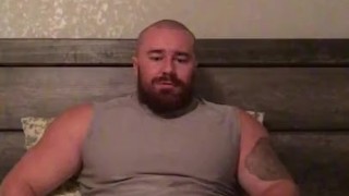 Big Dick Cocky Bodybuilder Naked Posing In Bed