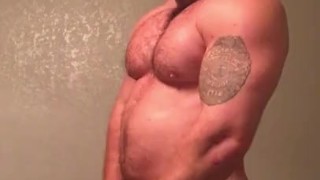 Hot Hung Bodybuilder Naked Flexing Big Dick