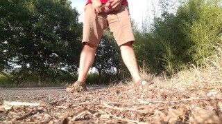 GG - Pissing on the Road