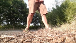 GG - Pissing on the Road