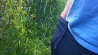 Quick outdoor wank while cycling from work