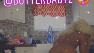 Sexy black mom twerks her big ass naked