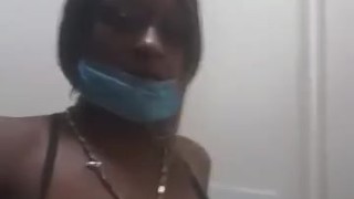 Behind the scenes Juicy ass taking a piss