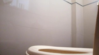  I film my girlfriend while she pees.