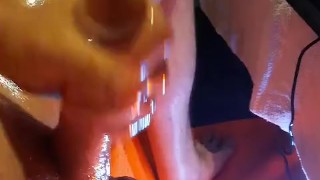 Masturbation with lots of oil 