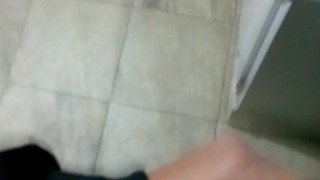 Encontre este video mio en una memoria vieja y decidi compartirlo (eyaculando) 
