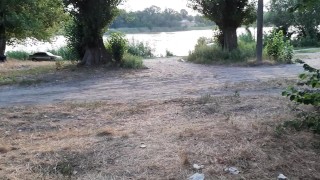Сняла на камеру, как моя девушка мастурбировала в общественном месте...