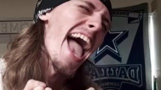 Let me see your tits 