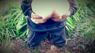 Aussie BBW Pees In Garden With The Birds Chirping 