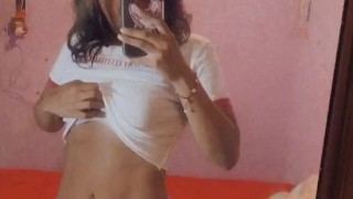 Sexy sportsgirl showing her perfect body