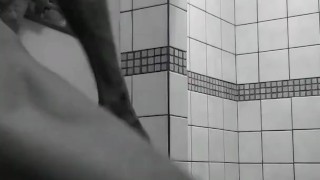 Hand job in bathroom flacodevergagrande