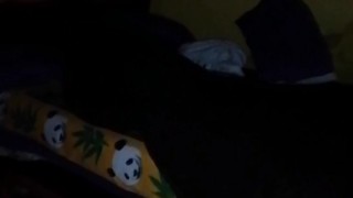 ENTRO A LA HABITACION DE MI MEJOR AMIGA Y LA GRABO (ANAL + VAGINAL)