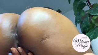 Sexy Ebony babe oils ass and twerks