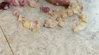 Cake crushing 