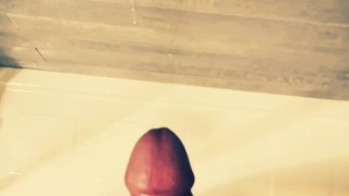 Mio marito e la sborrata più potente al mondo, fontana di sborra slow motion